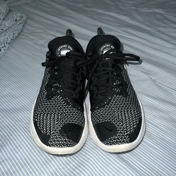 Nike Joyride Run Flyknit “Oreo” Colorway Women’s Size 9.5 - Picture 6 of 6